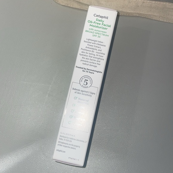 Cetaphil Daily Facial Moisturizer with Sunscreen - SPF 35 - Picture 6 of 8